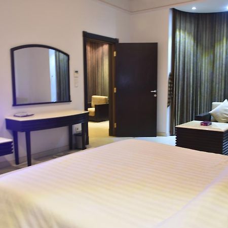Al Tayyar Suites & Hotel Apartments - Riadh Exterior foto